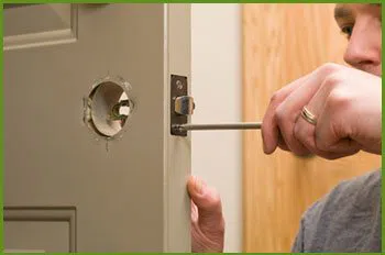 Neighborhood Locksmith Services Mantua, NJ 856-437-3698 - 13-lock-replace
